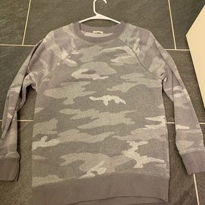 American eagle crewneck, camo